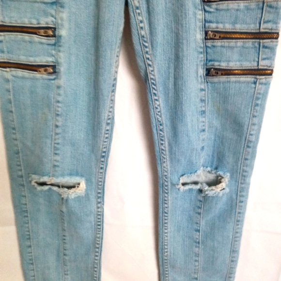 Carmar Skinny Jeans Zippers Light Wash - Picture 3 of 7